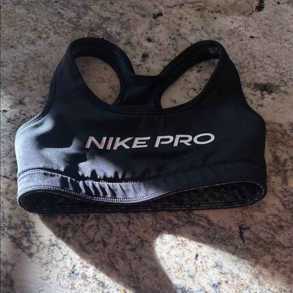 Nike Kids Matching Set - Black and Green - Picture 2 of 2